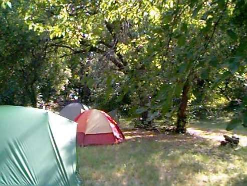 camp.jpg (34219 bytes)