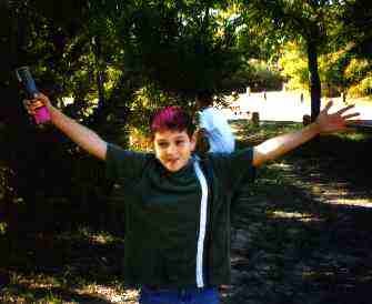 pink hair.JPG (9449 bytes)