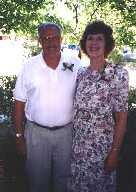 mom and dad.jpg (5958 bytes)